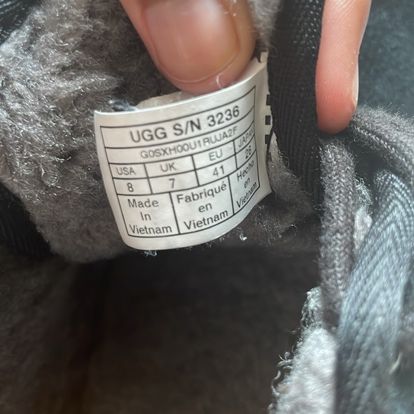 scuffs but overall are used but still in good condition - Picture 4 of 5